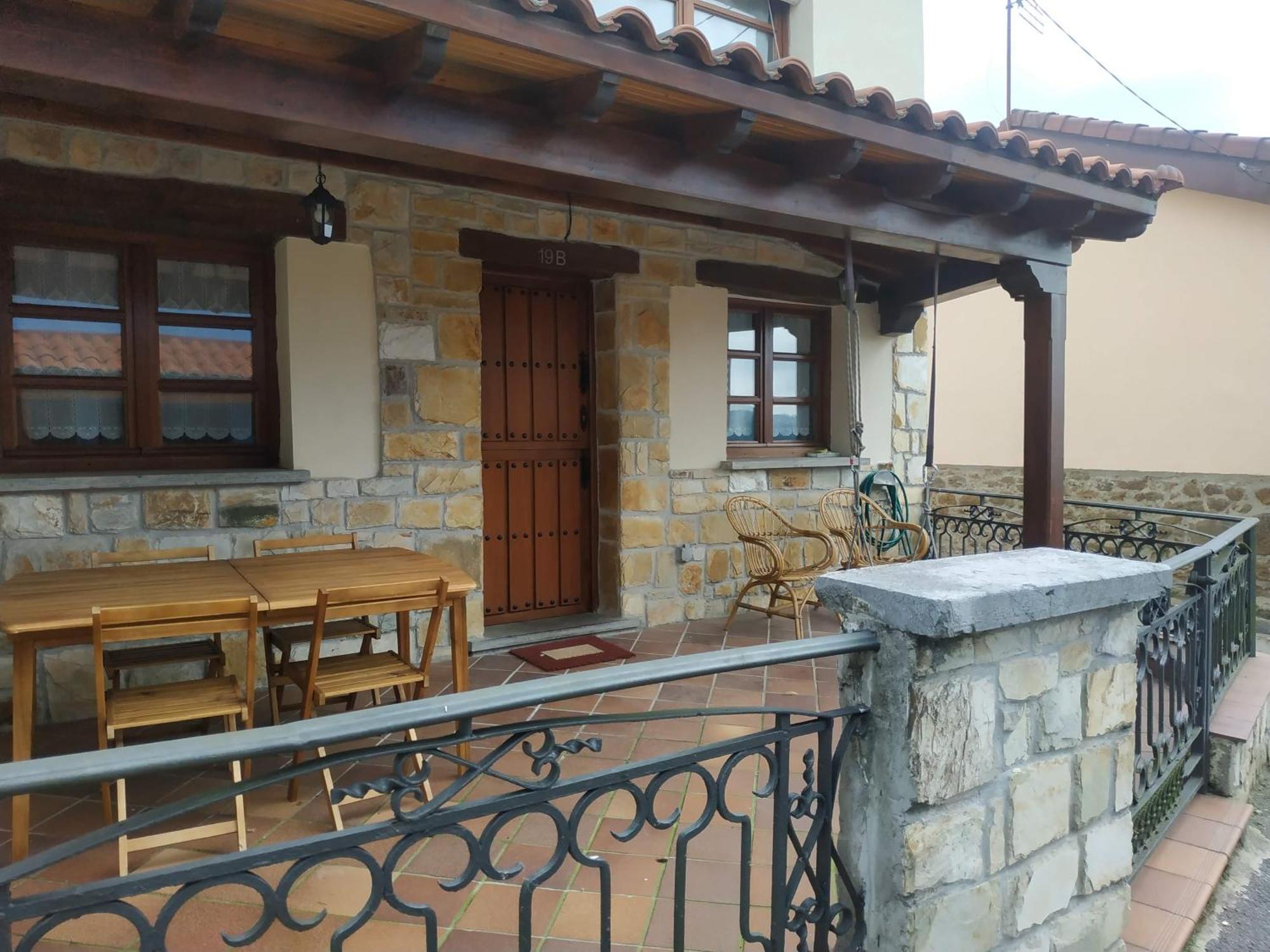 Casa Riola Villa San Martin del Rey Aurelio Kültér fotó